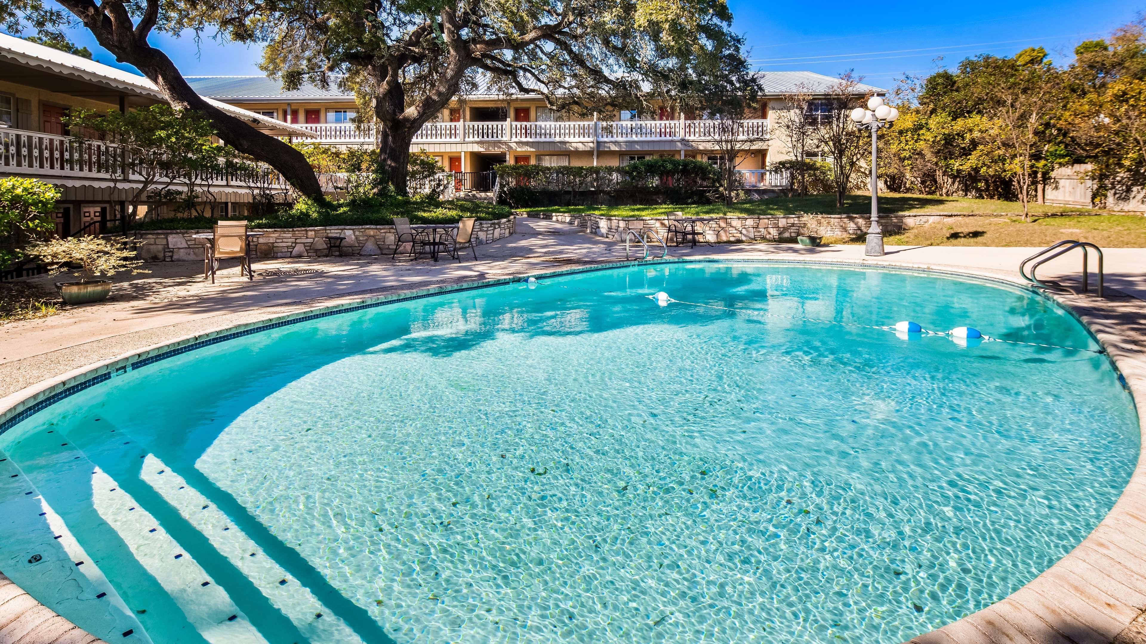 Best Western Sunday House Inn Kerrville Zewnętrze zdjęcie
